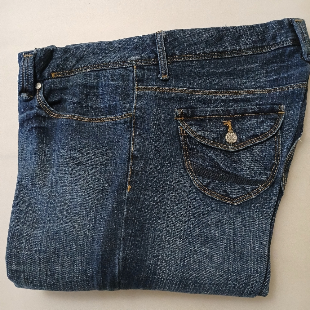 Sonoma Lifestyle Petite Size 12, Button Down Pockets with Embroidery, Low Rise